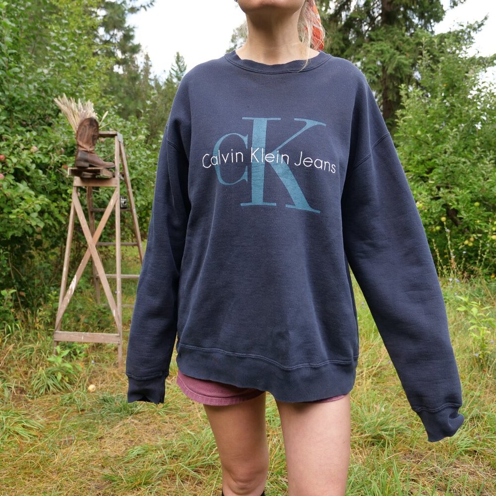 Vintage Calvin Klein Crewneck Sweatshirt 90s Streetwear Thrift Crew Pullover - Picture 2 of 10